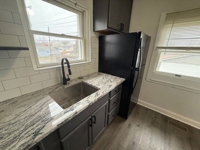 Building Photo - 3943 Front St