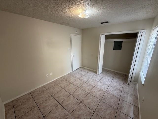 Building Photo - 1502 E San Pedro St
