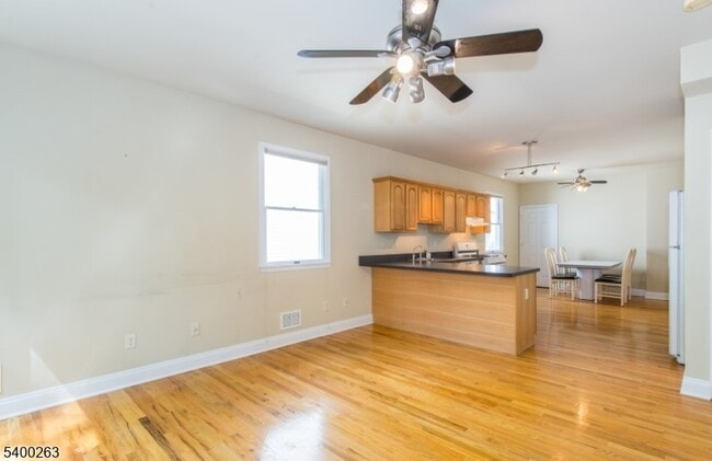 Building Photo - 46 Phoenix Ave