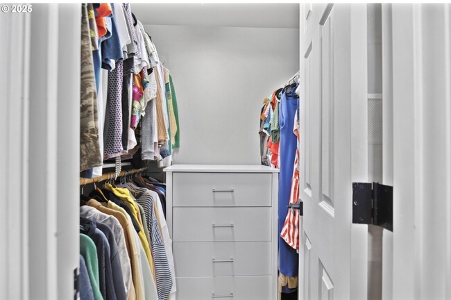 Building Photo - 1485 Luella St