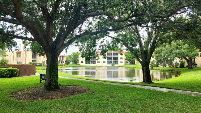 Building Photo - 2050 Oleander Blvd