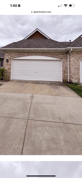 Building Photo - 9418 Rayna Dr