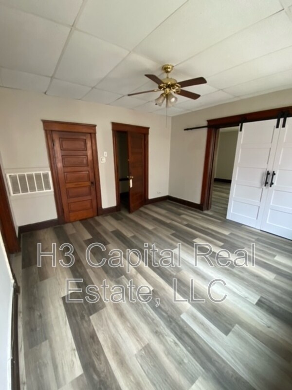 Building Photo - 2214 Edison Ave