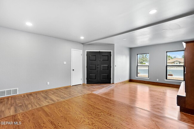 Building Photo - 17001 Darrington Rd