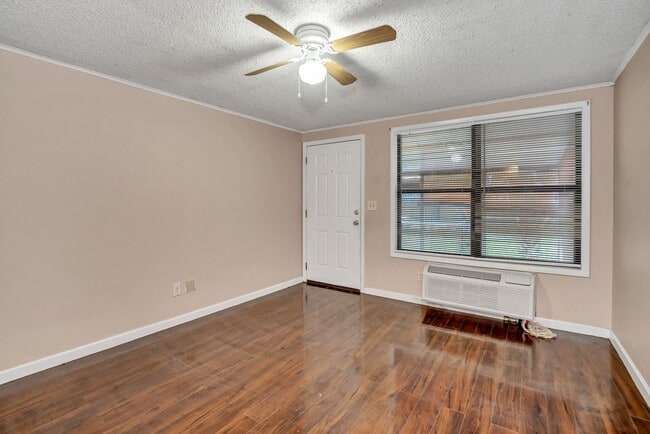Building Photo - Studio Condo for Rent in Orlando!