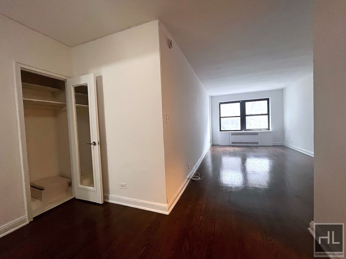 Building Photo - EAST 55 STREET