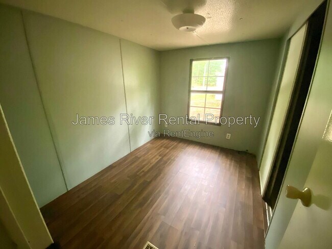 Building Photo - 15 Bonnydale Ln