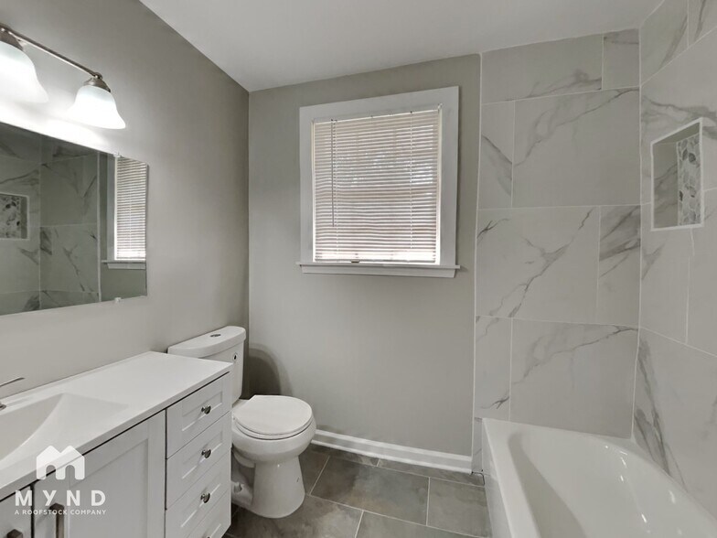 Building Photo - 3835 Valley Ridge Dr