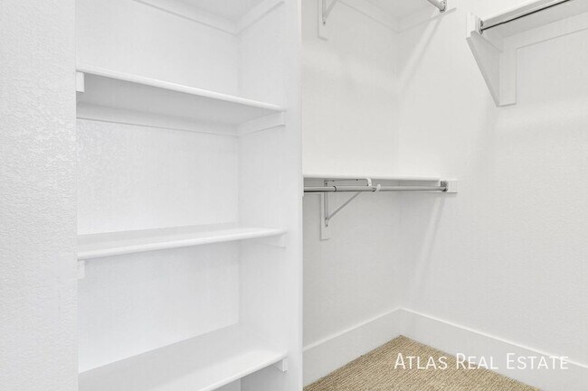 Building Photo - 6643 W 52nd Dr