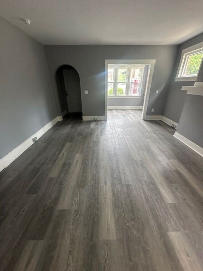 Building Photo - 6801 Frankstown Ave