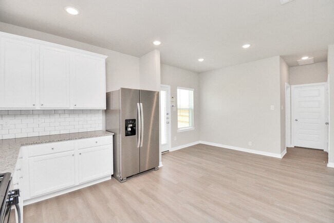 Building Photo - 27011 Bahia Grove Dr