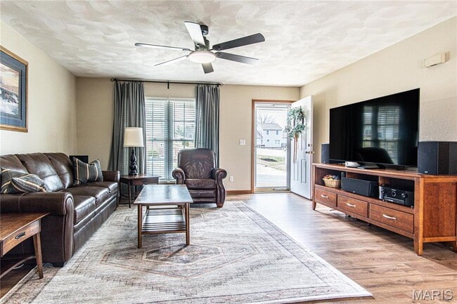 Building Photo - 19 Christine Dr