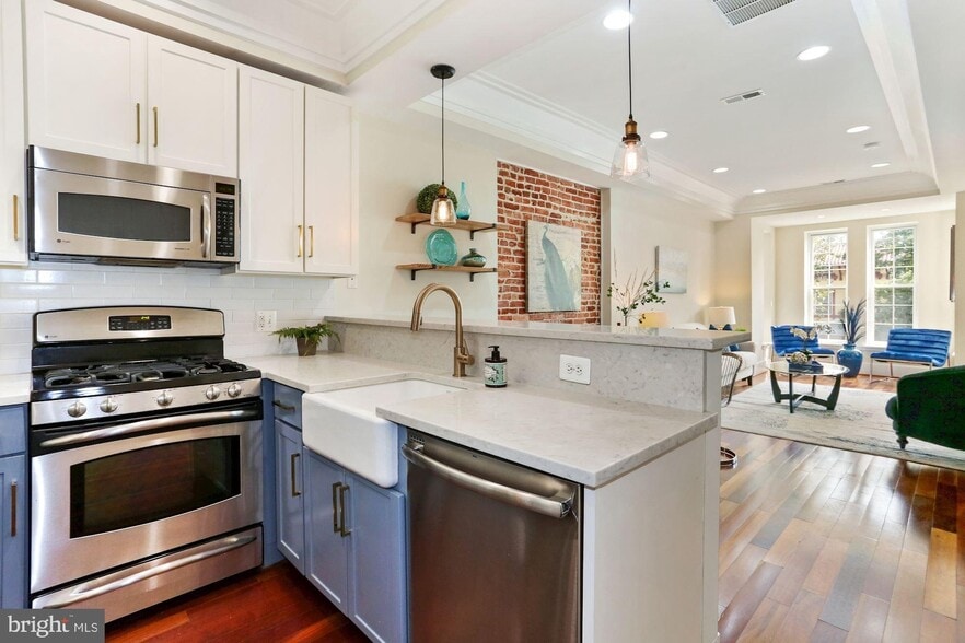 Building Photo - 1435 Euclid St NW