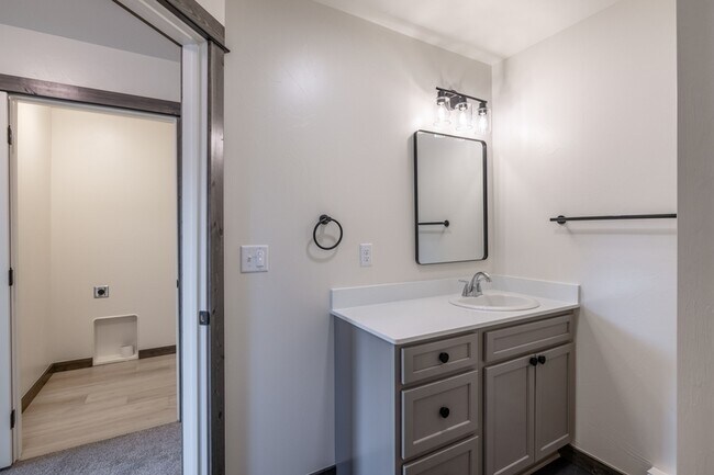 Building Photo - 3391 Crosswind Ct