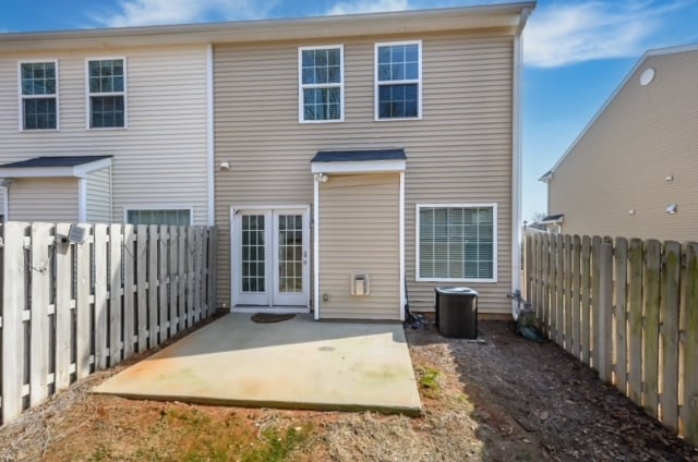 Building Photo - 211 Shady Grove Dr