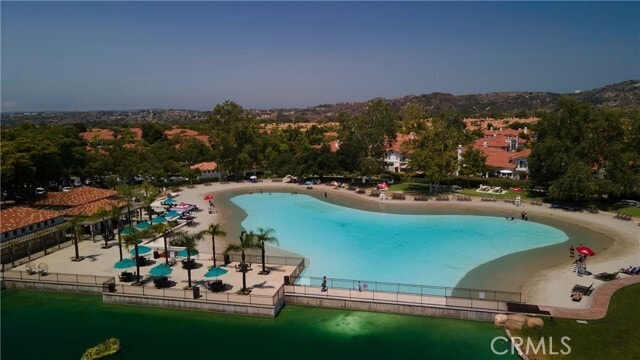 Building Photo - 19 Redbud