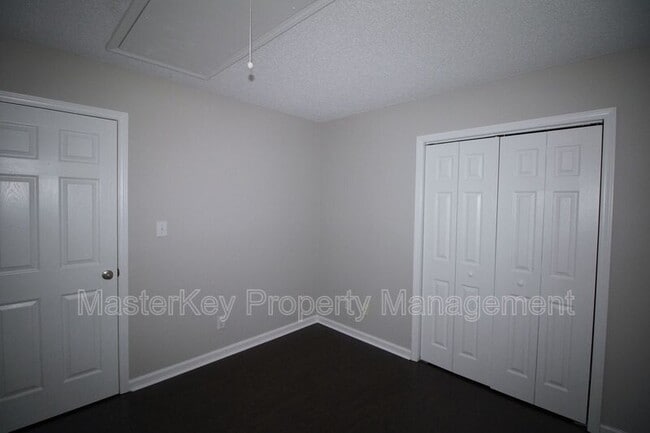 Building Photo - 132 Evening Star Dr