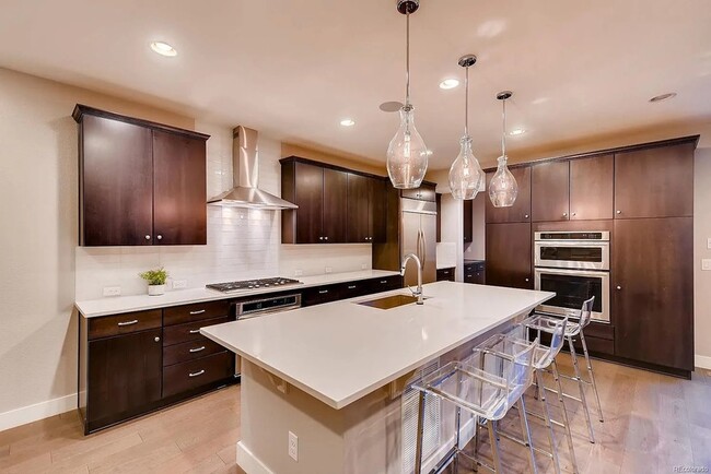 Building Photo - 1112 S Grant St