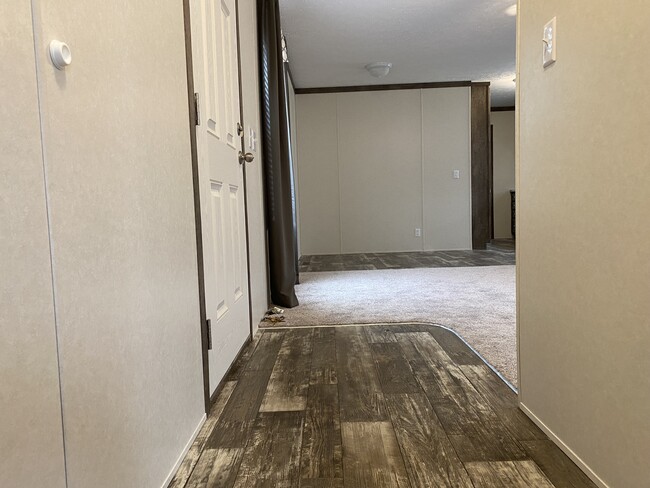 Building Photo - 3413 Bissell Rd