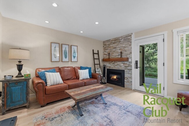 Building Photo - 4610 Vail Racquet Club Dr
