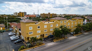 Building Photo - 626 - Kina Hialeah