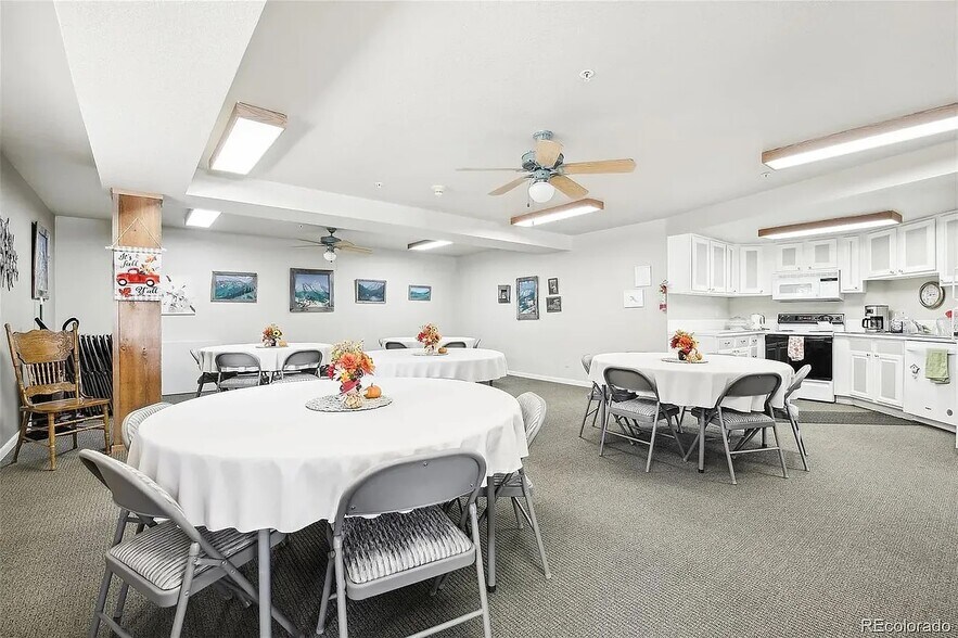 Building Photo - 31819 Rocky Village Dr