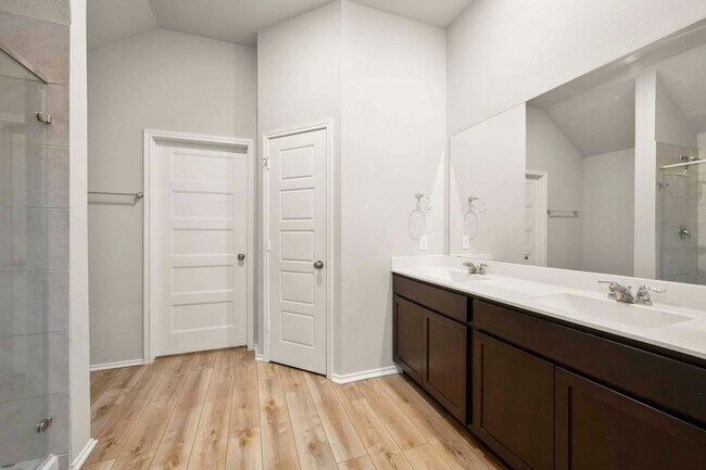 Building Photo - 326 Jewett Meadow Dr