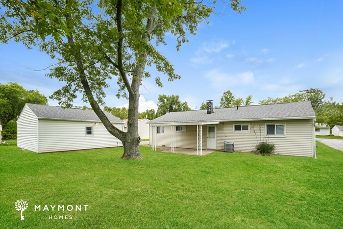 Building Photo - 25120 Sandhurst Rd