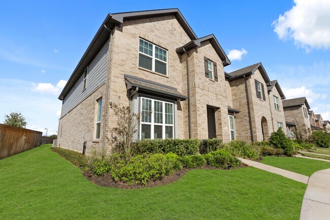 Building Photo - 8050 Scanlan Trce