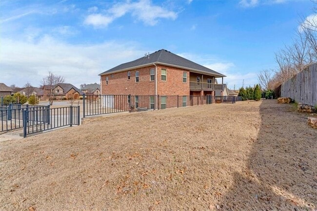 Building Photo - 5713 Dancing Rabbit Dr