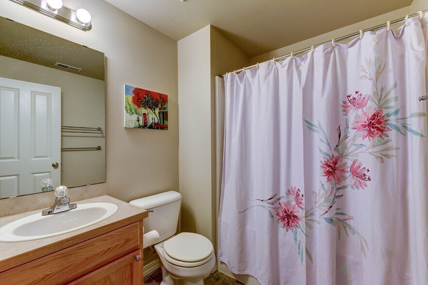 Building Photo - 14884 NE 78th Way