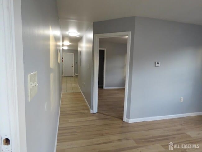 Building Photo - 768 State St