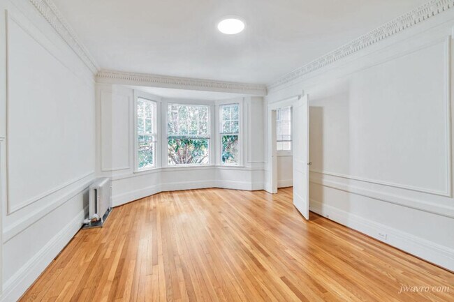 Building Photo - 570 O'Farrell St