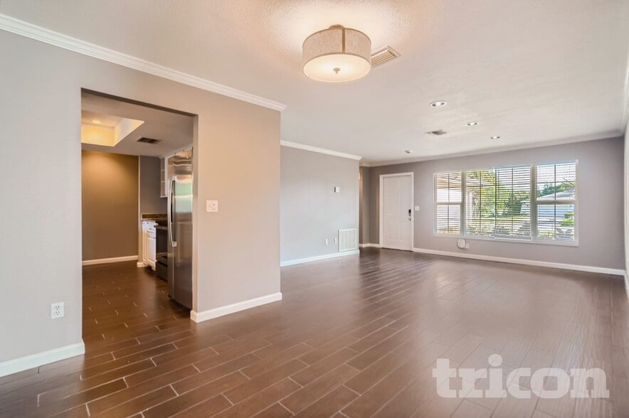 Building Photo - 2641 Gleneagles Dr