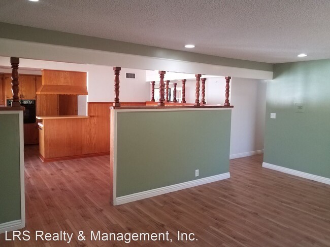 Building Photo - 4 br, 2 bath House - 2231 Nutwood