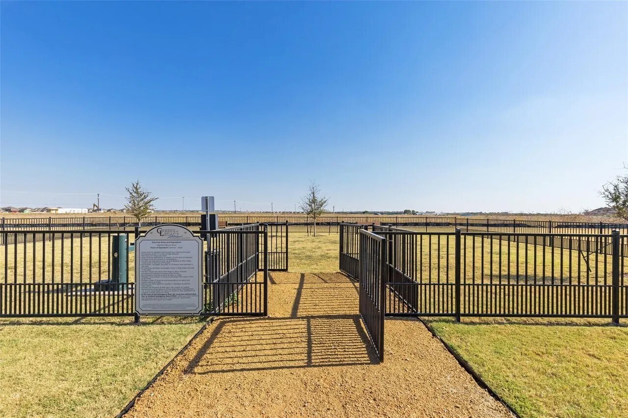 Community Dog Park - 3600 Highland Bayou Dr