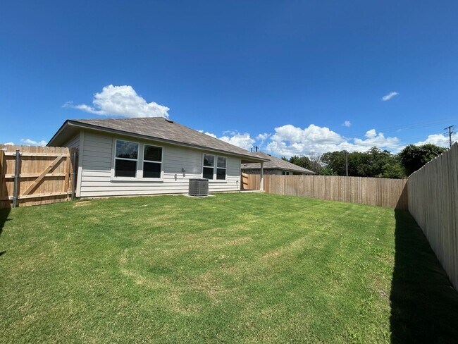Building Photo - New 4 Bd 2 Ba Home Available for Move In!