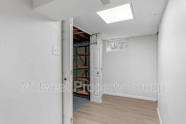 Building Photo - 1450 Tahoe Dr