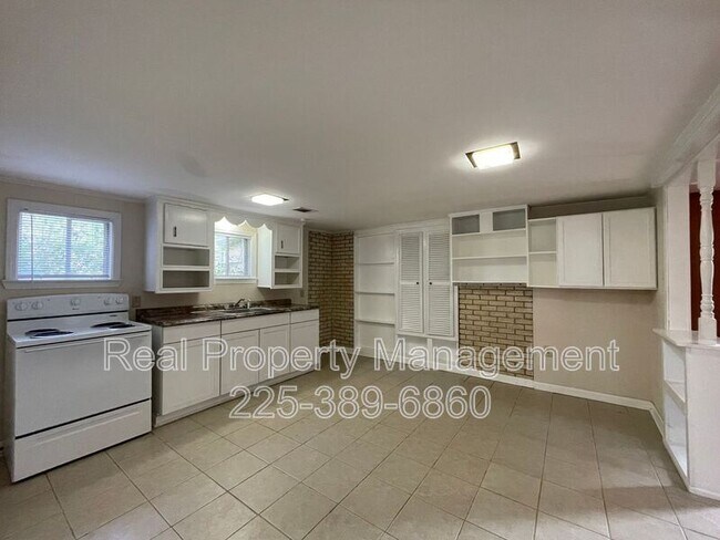 Building Photo - 1213 N Coolidge Ave