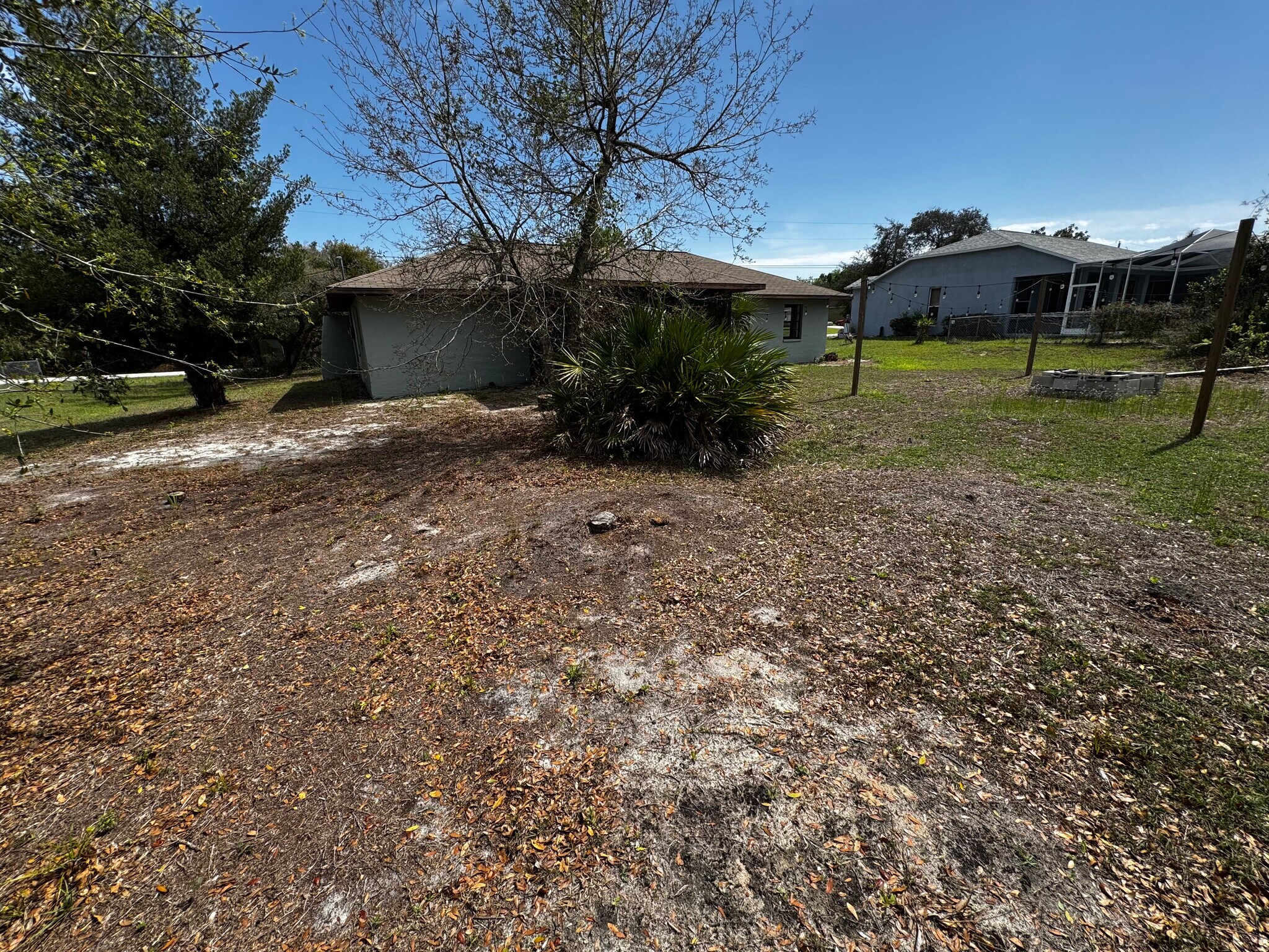 Building Photo - 1065 Altoona Ave