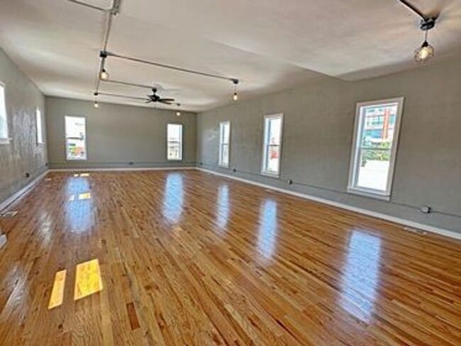 Building Photo - Fitzgerald 1614