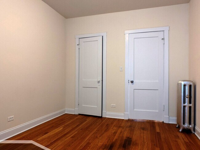 Building Photo - 2621 N Spaulding Ave