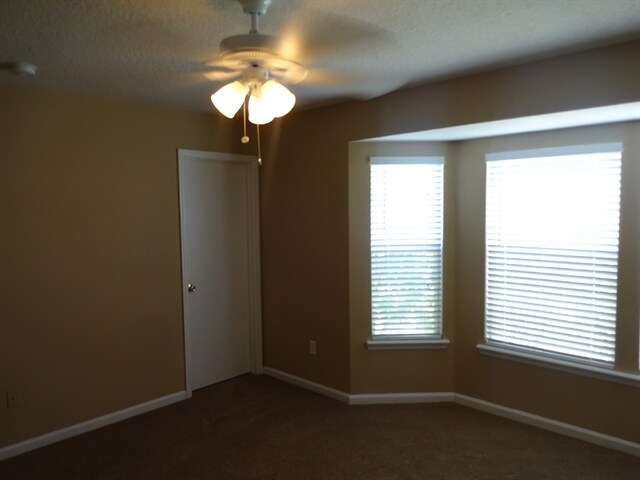 Building Photo - 160 Straw Pond Way