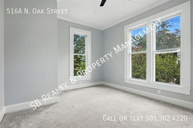Building Photo - 516 N Oak St