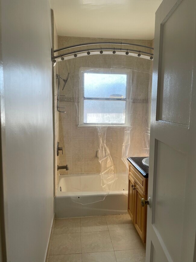 Building Photo - 265 S Church Ln