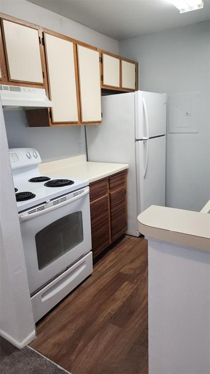 Building Photo - 3838 Bay Club Cir