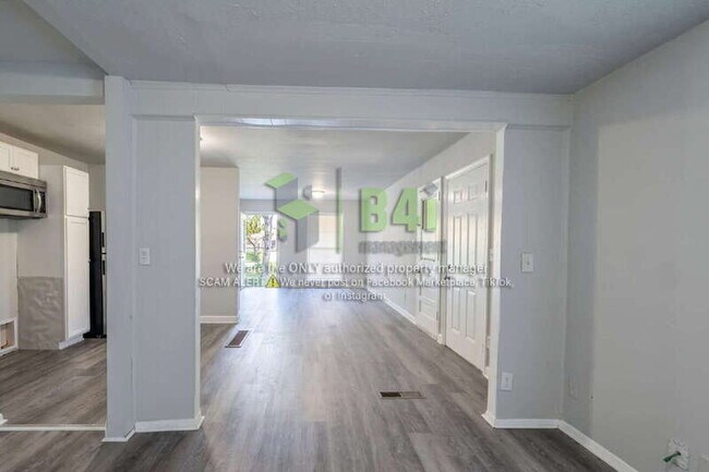 Building Photo - 451 Fairlock Ln NW