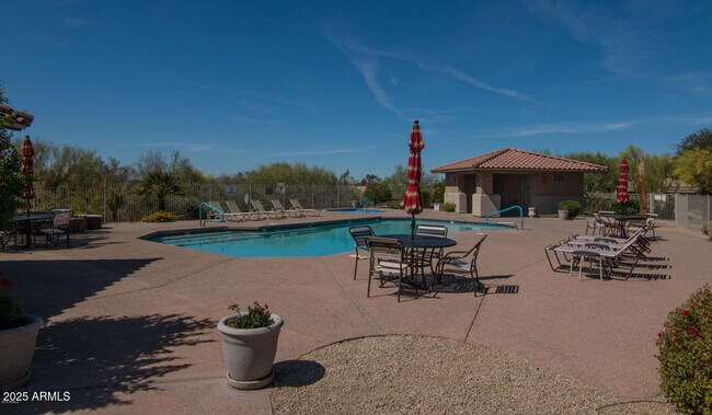 Building Photo - 8880 E Paraiso Dr