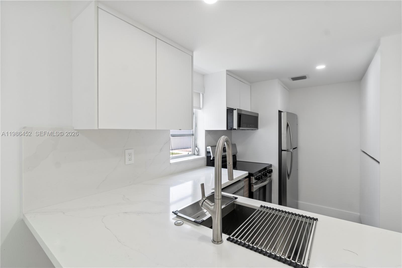 Building Photo - 3597 SW 17th St