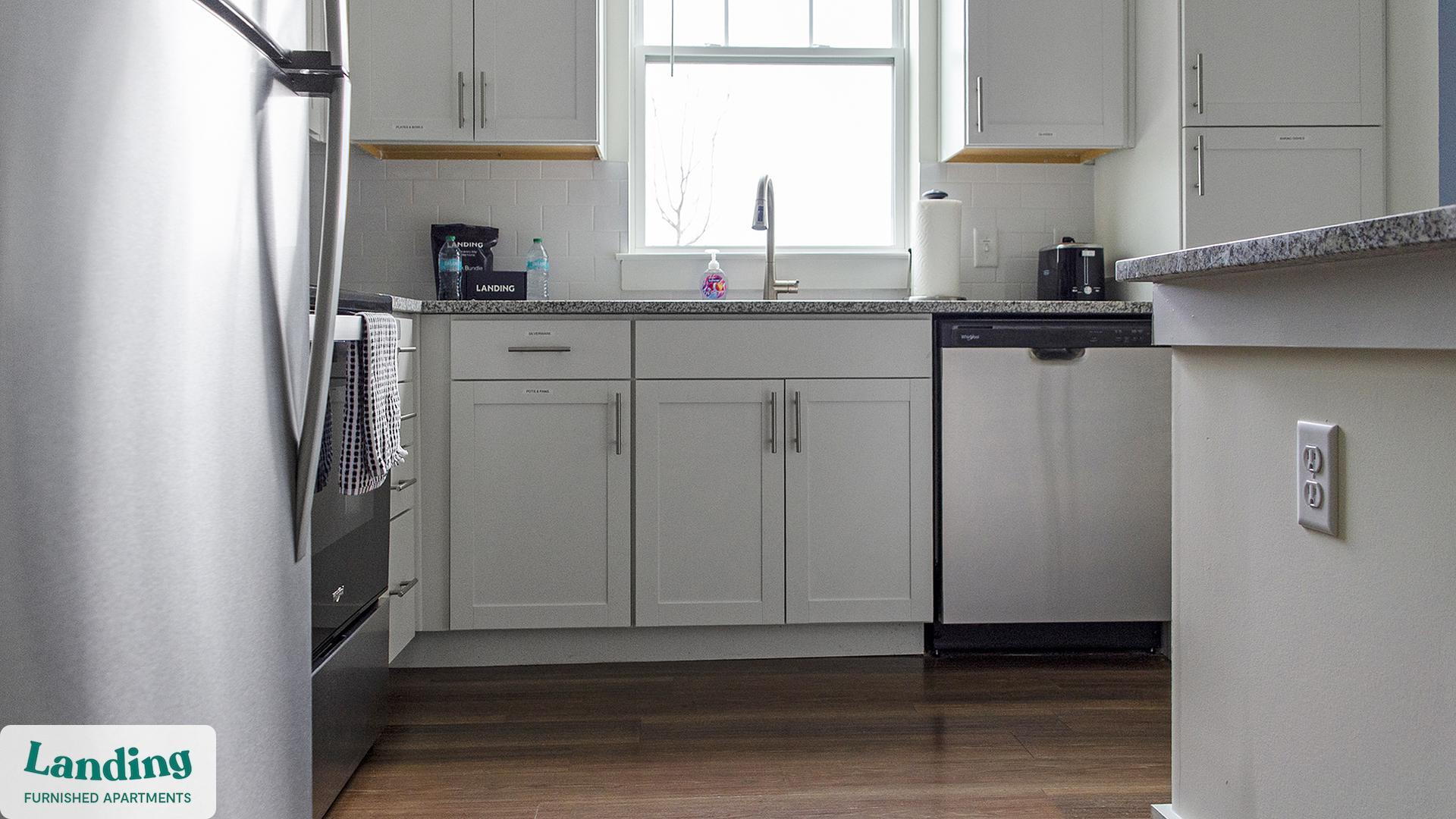 Building Photo - 901 Kelly Green Ln